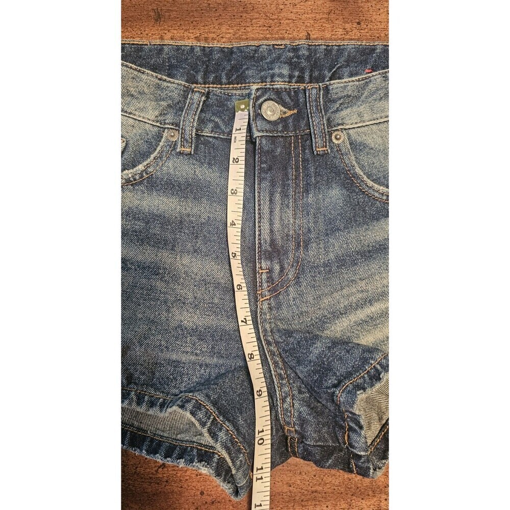 Diesel Womens De-Yuba 5-Pocket Size W28 Mid Rise Medium Wash Denim Shorts NEW - Picture 12 of 16